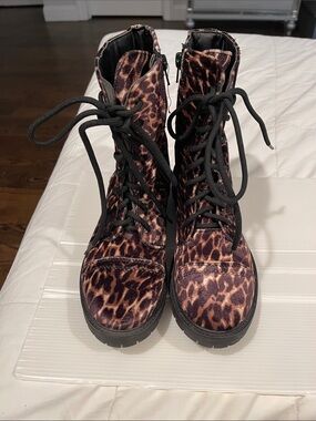 Leopard Print Lace-Up Combat Boots for Women